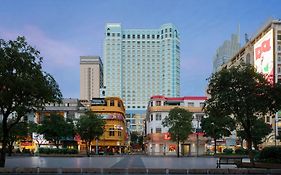 Sheraton Saigon Grand Opera Hotel